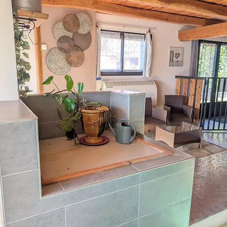 En Cevennes Avec Piscine Interieure Chauffee