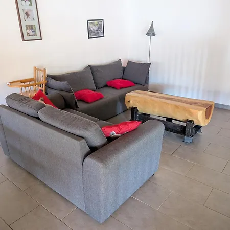 Holiday home En Cevennes Avec Piscine Interieure Chauffee Ponteils-et-Bresis